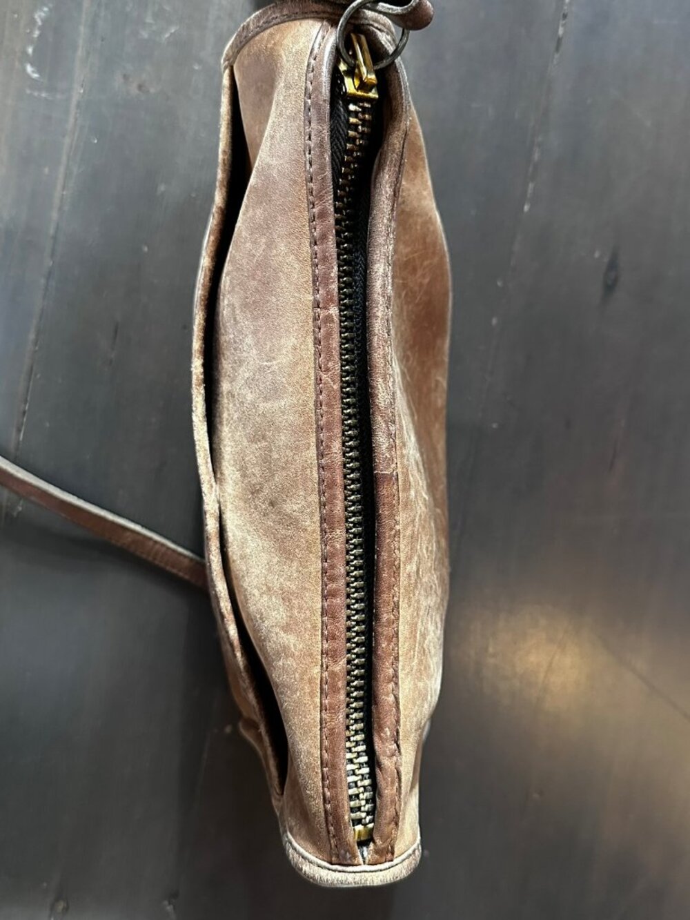 Vintage Coach 983-9607 Brown Glove-Tanned Leather Crossbody Bag, Made in NY - Picture 9 of 14